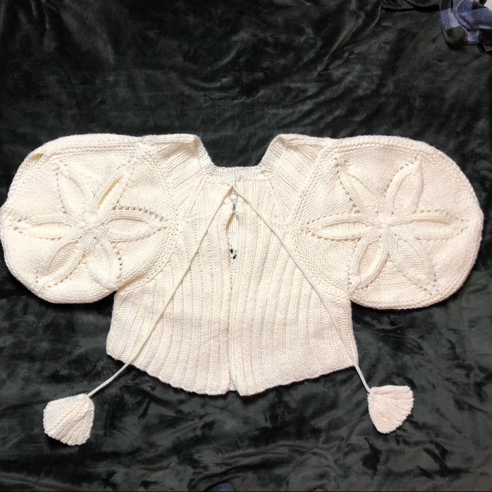 Alberto Makali One of a kind crochet wrap